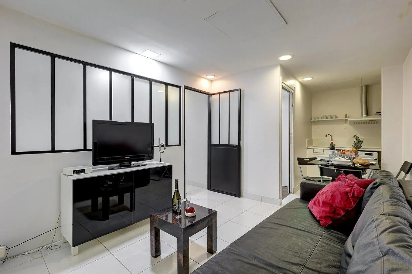 373 Suite Suzanne - Superbe Appartement A Parigi